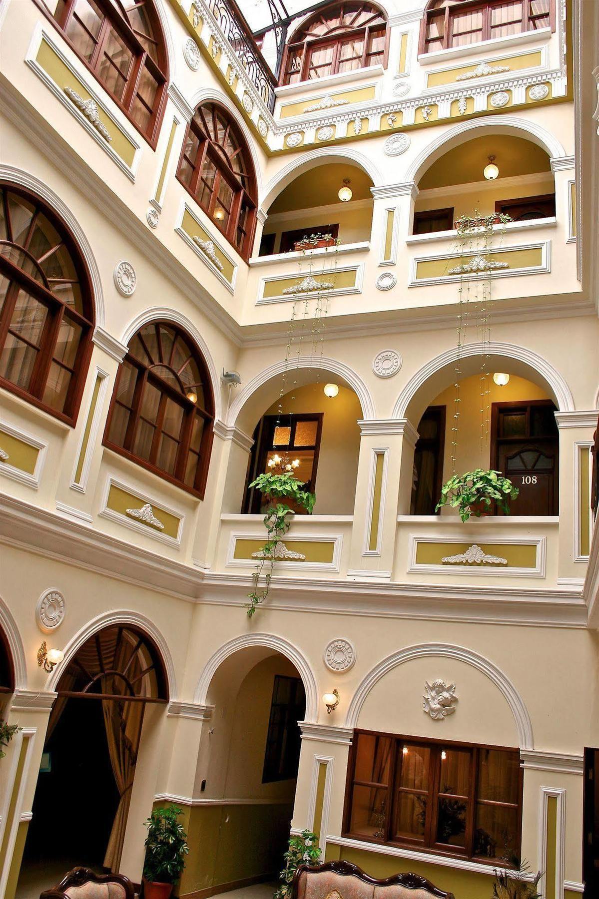 San Marino Royal Hotel Sucre Ngoại thất bức ảnh